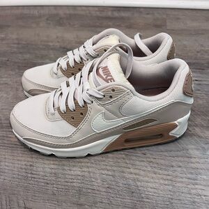 Nike Air Sneakers in White and Brown